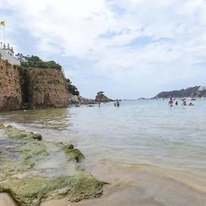 ridaura-center-apartment.topcostabravahotels.com/
