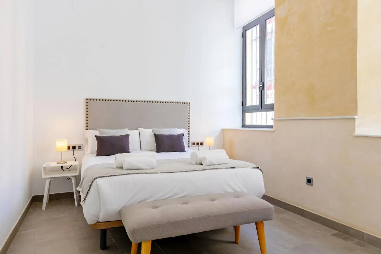 Apartment Nine O Clock San Agustin Suites Seville