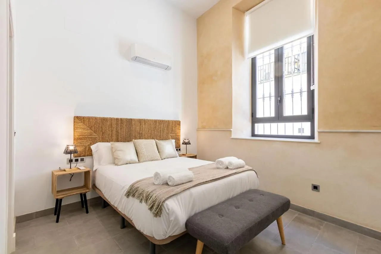 Apartment Nine O Clock San Agustin Suites Seville